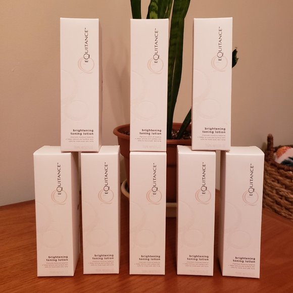 Equitance Brightening Toning Lotion - Picture 4 of 8